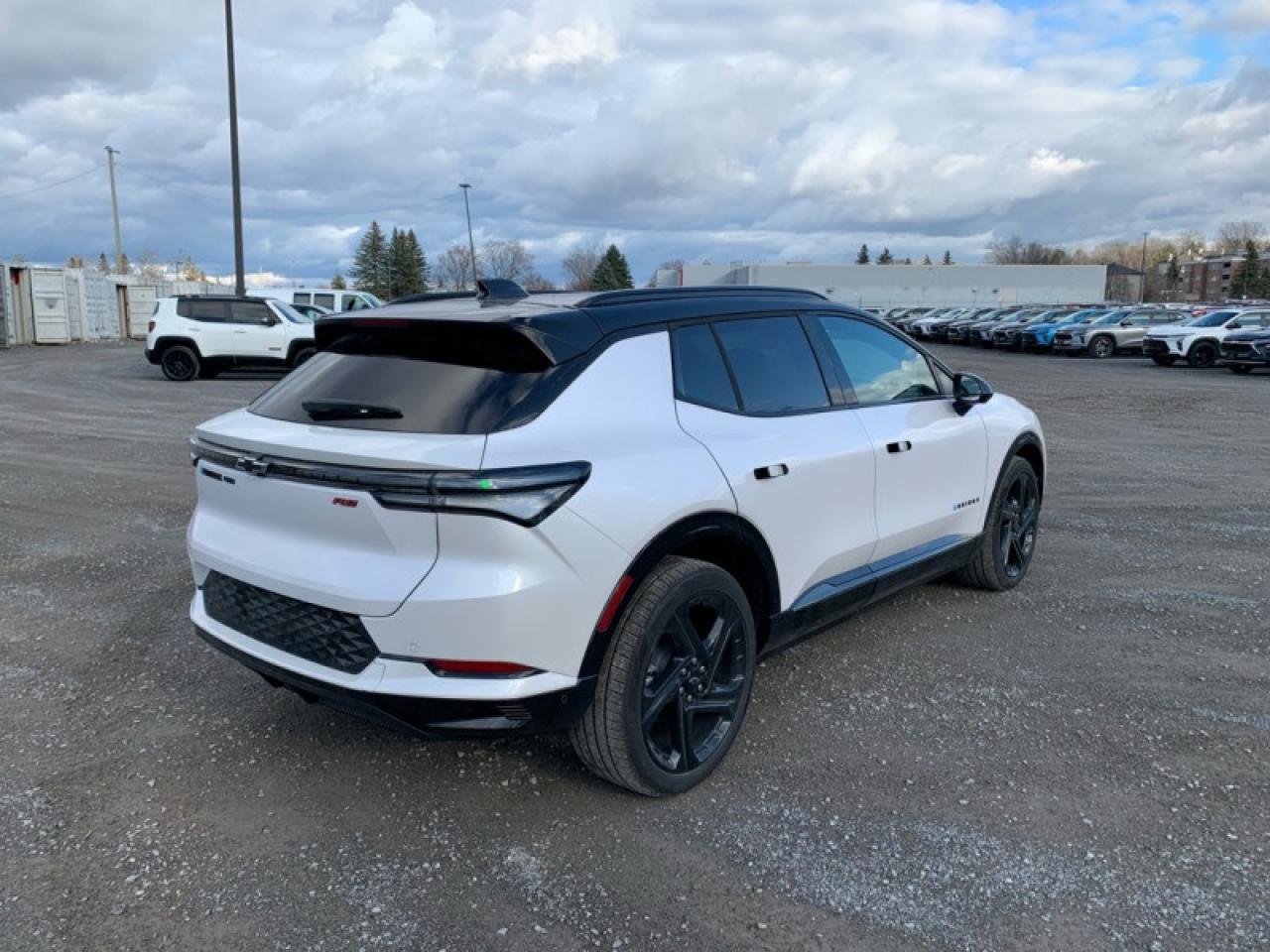 2025 Chevrolet Equinox EV RS  - Sunroof Photo