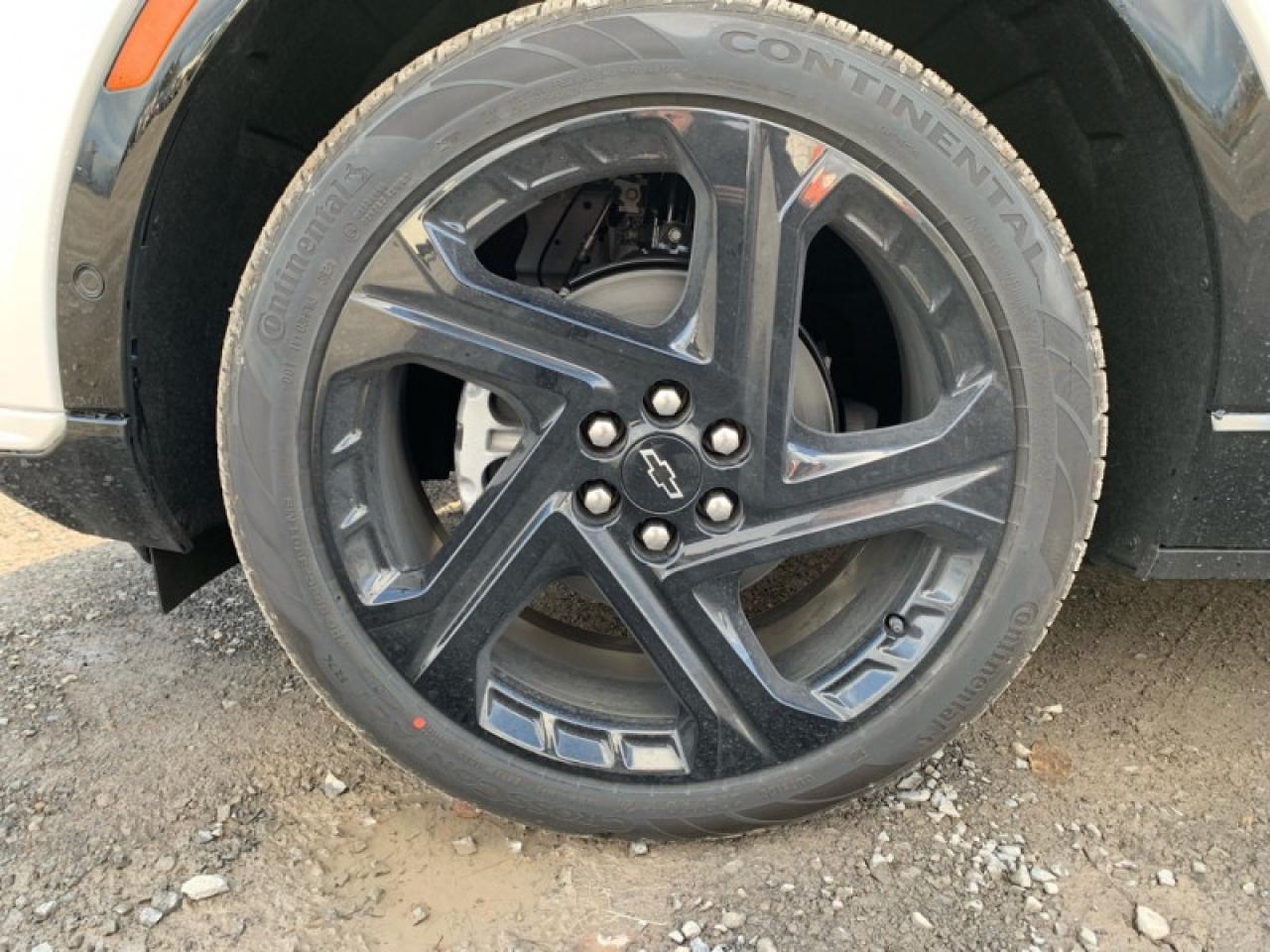 2025 Chevrolet Equinox EV RS  - Sunroof Photo