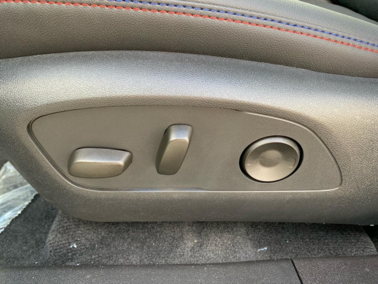 2025 Chevrolet Equinox EV RS  - Sunroof Photo