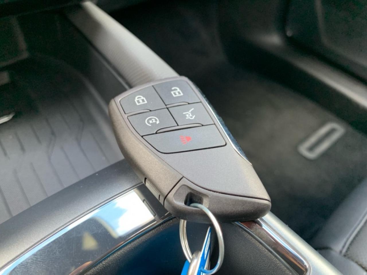 2025 Chevrolet Equinox EV RS  - Sunroof Photo