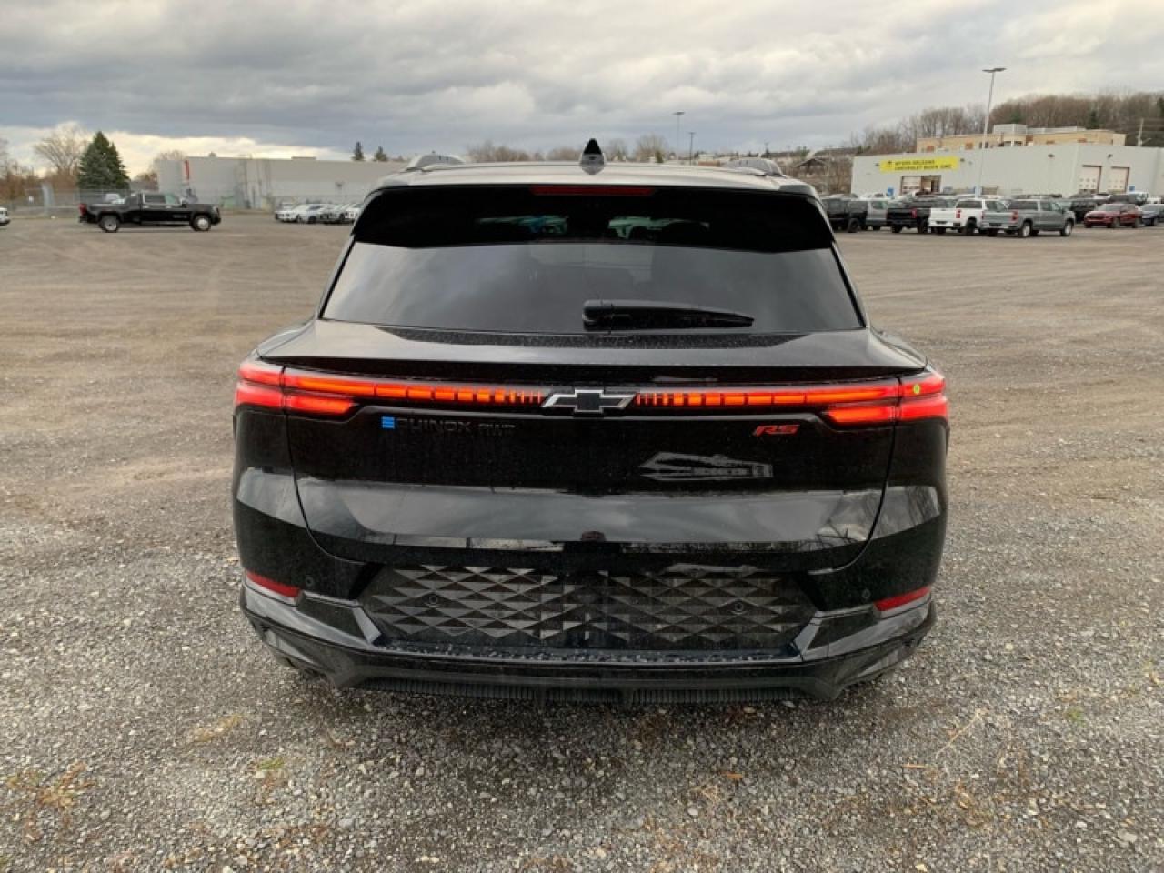 2025 Chevrolet Equinox EV RS  - Sunroof Photo3