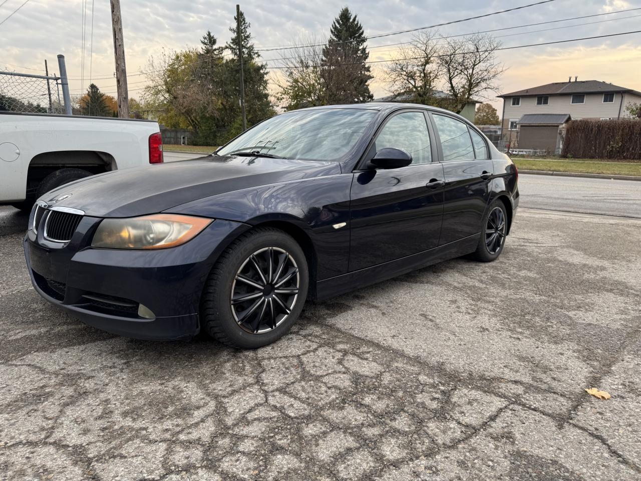 2006 BMW 325i Automatic <br/> <br/>  <br/> FRESH TRADE!! <br/> <br/>  <br/> ***AS-IS SPECIAL*** <br/> <br/>  <br/> Heated seats <br/> Power seats <br/> Sunroof <br/> <br/>  <br/> Some Issues: <br/> Clear coat fade on hood <br/> Engine light for O2 sensor <br/>