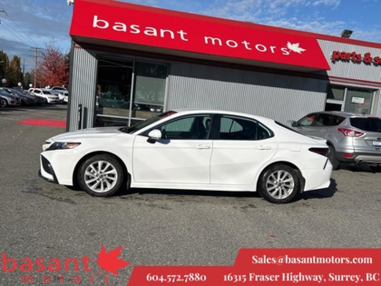 Used 2022 Toyota Camry SE Auto for sale in Surrey, BC