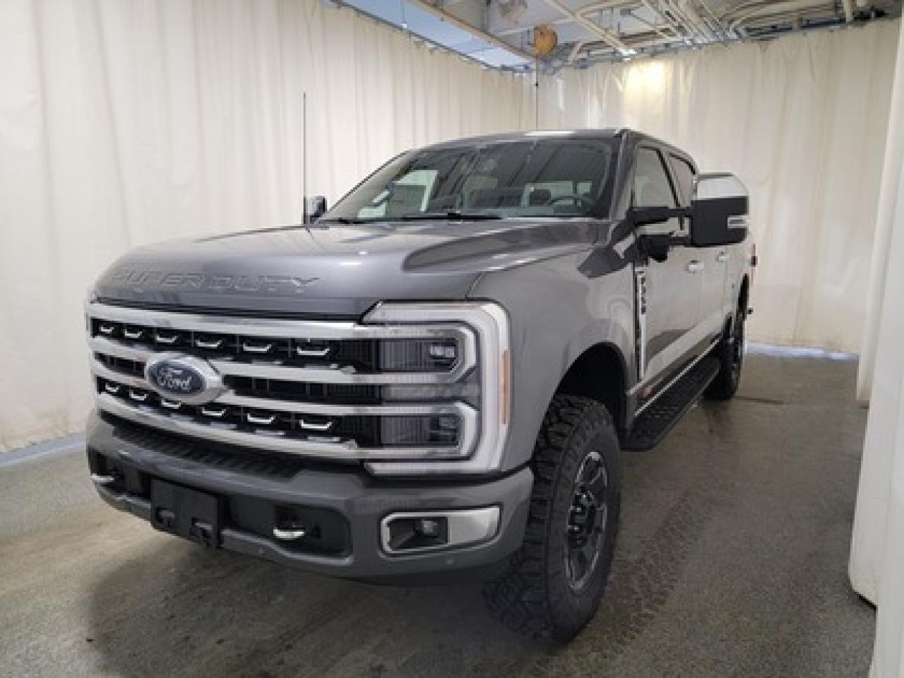 New 2024 Ford F-350 PLATINUM W/TWIN PANEL MOONROOF for sale in Regina, SK