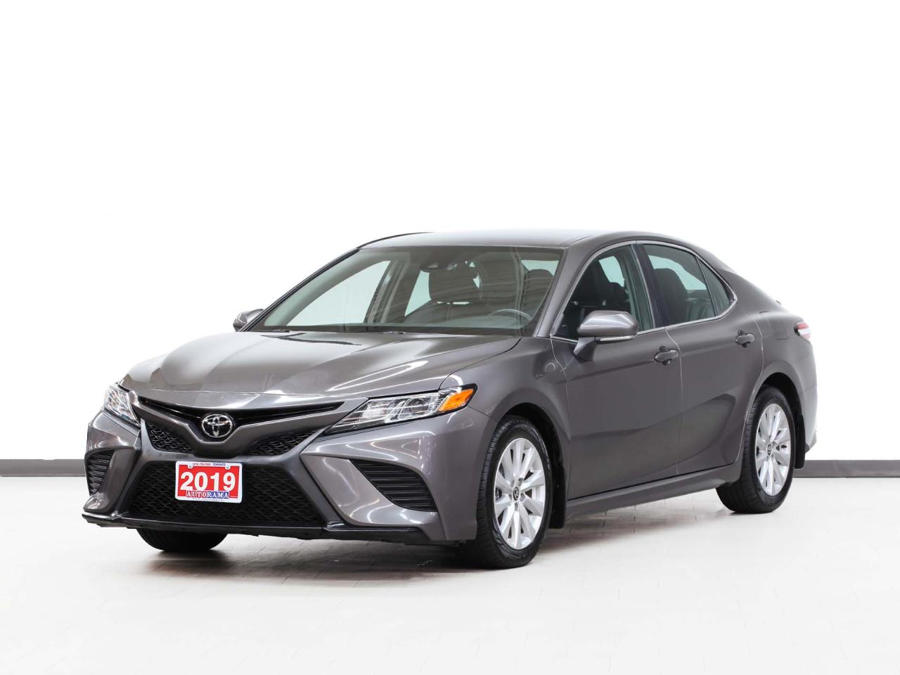 2019 Toyota Camry SE | Leather | ACC | Heated Seats | CarPlay