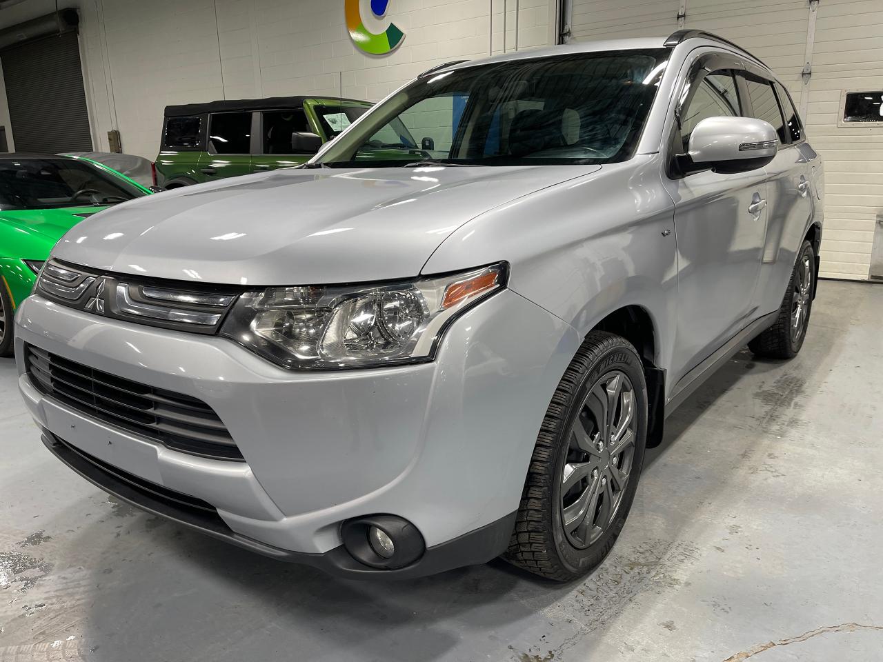 Used 2014 Mitsubishi Outlander SE for sale in North York, ON