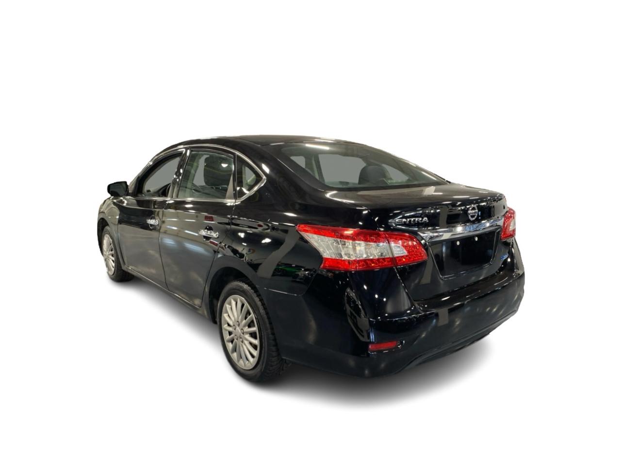 2015 Nissan Sentra S Photo