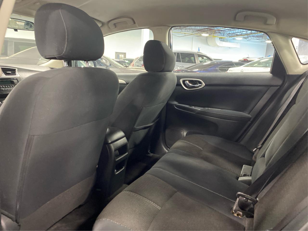 2015 Nissan Sentra S Photo