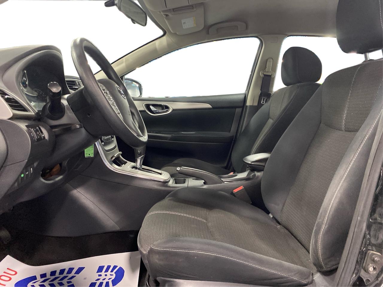 2015 Nissan Sentra S Photo
