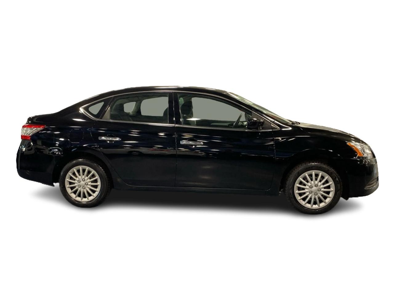 2015 Nissan Sentra S Photo