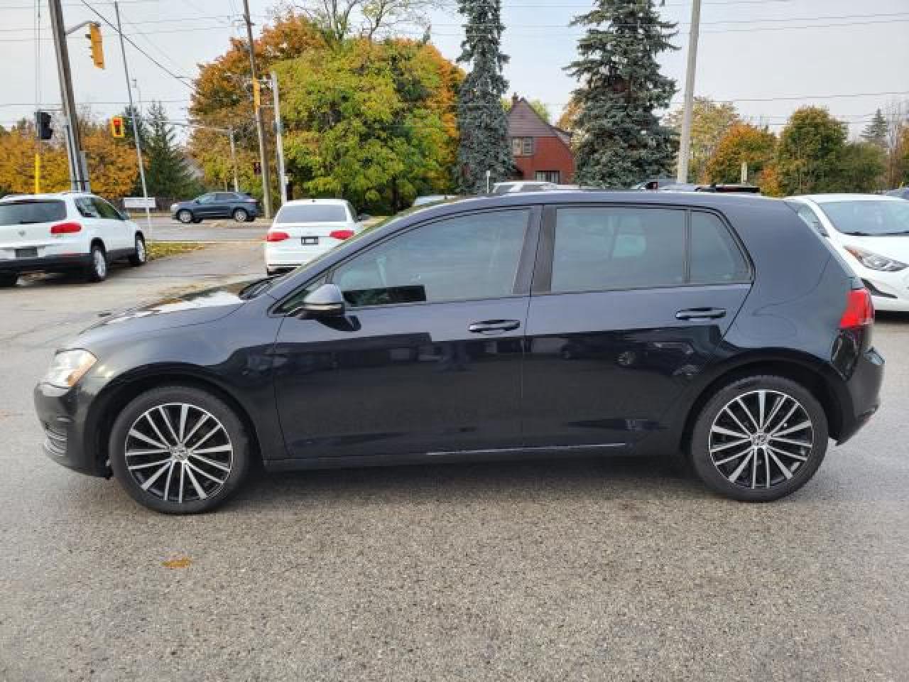 2015 Volkswagen Golf TRENDLINE Photo6