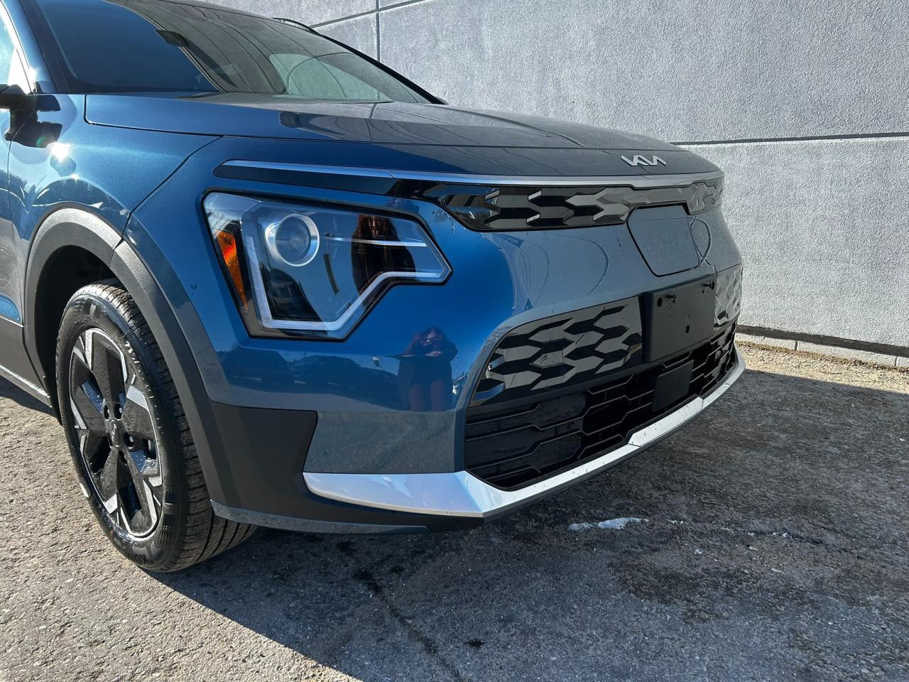 2025 Kia NIRO EV Wind+ Current Kia Owners could Qualify for 0% Financing with Kia's 1% Loyalty Rate Reduction! Photo