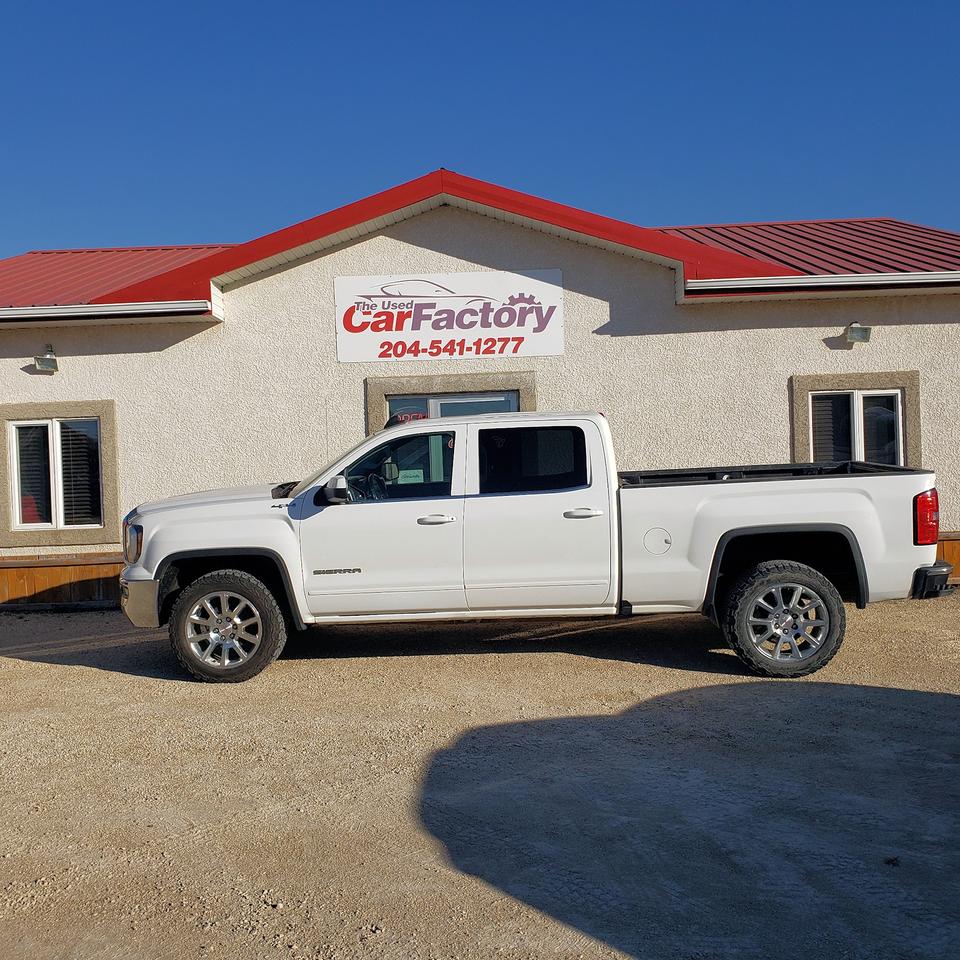 2017 GMC Sierra 1500 4WD CREW CAB 153.0" SLE - Photo #1