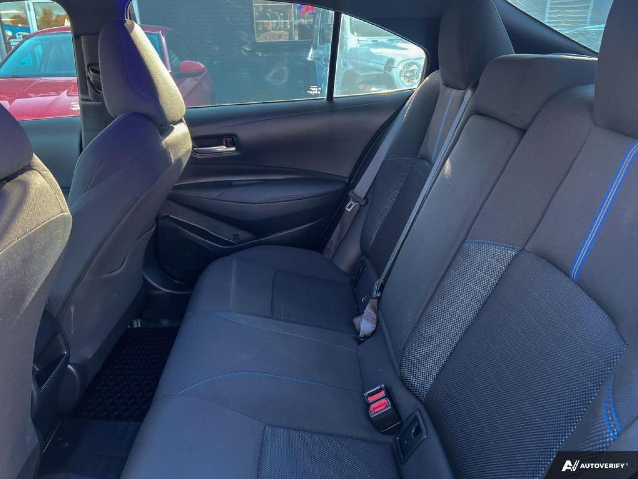2021 Toyota Corolla SE / ROOF / REVERSE CAM / HTD SEATS / NO ACCIDENTS - Photo #12