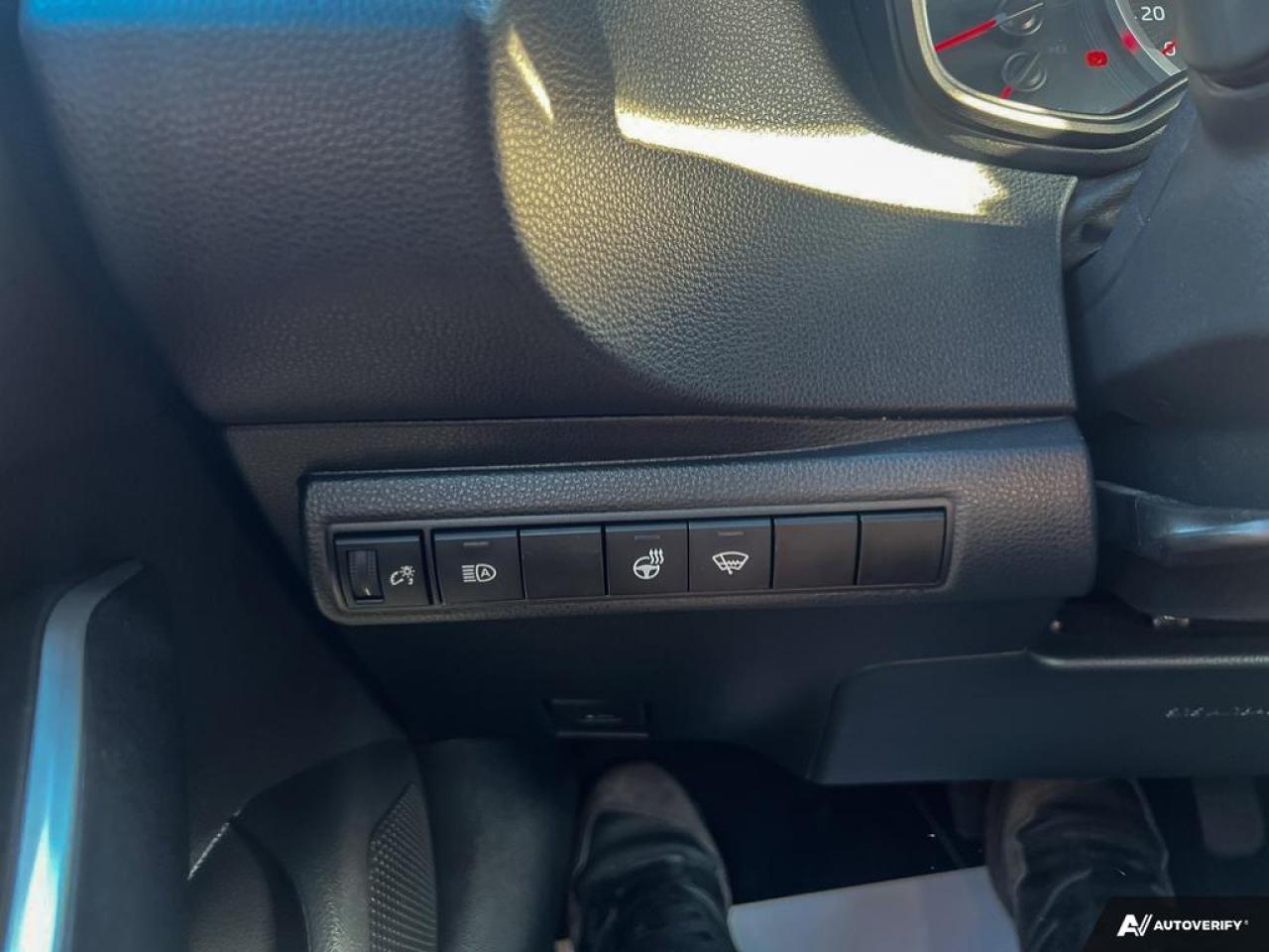2021 Toyota Corolla SE / ROOF / REVERSE CAM / HTD SEATS / NO ACCIDENTS - Photo #15
