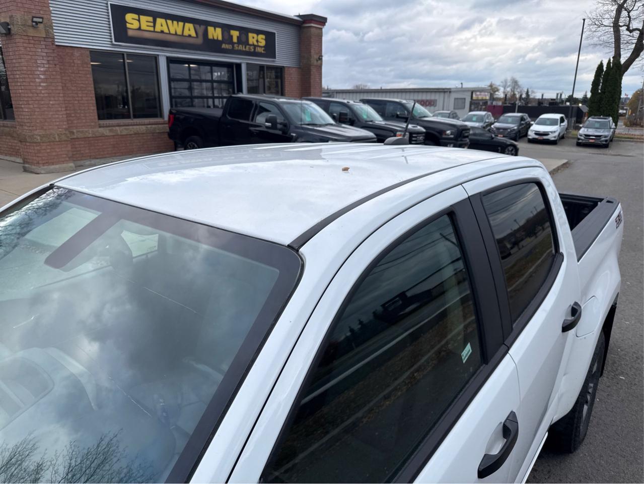 2021 Chevrolet Colorado Z71 CREW CAB SHORT B - Photo #12