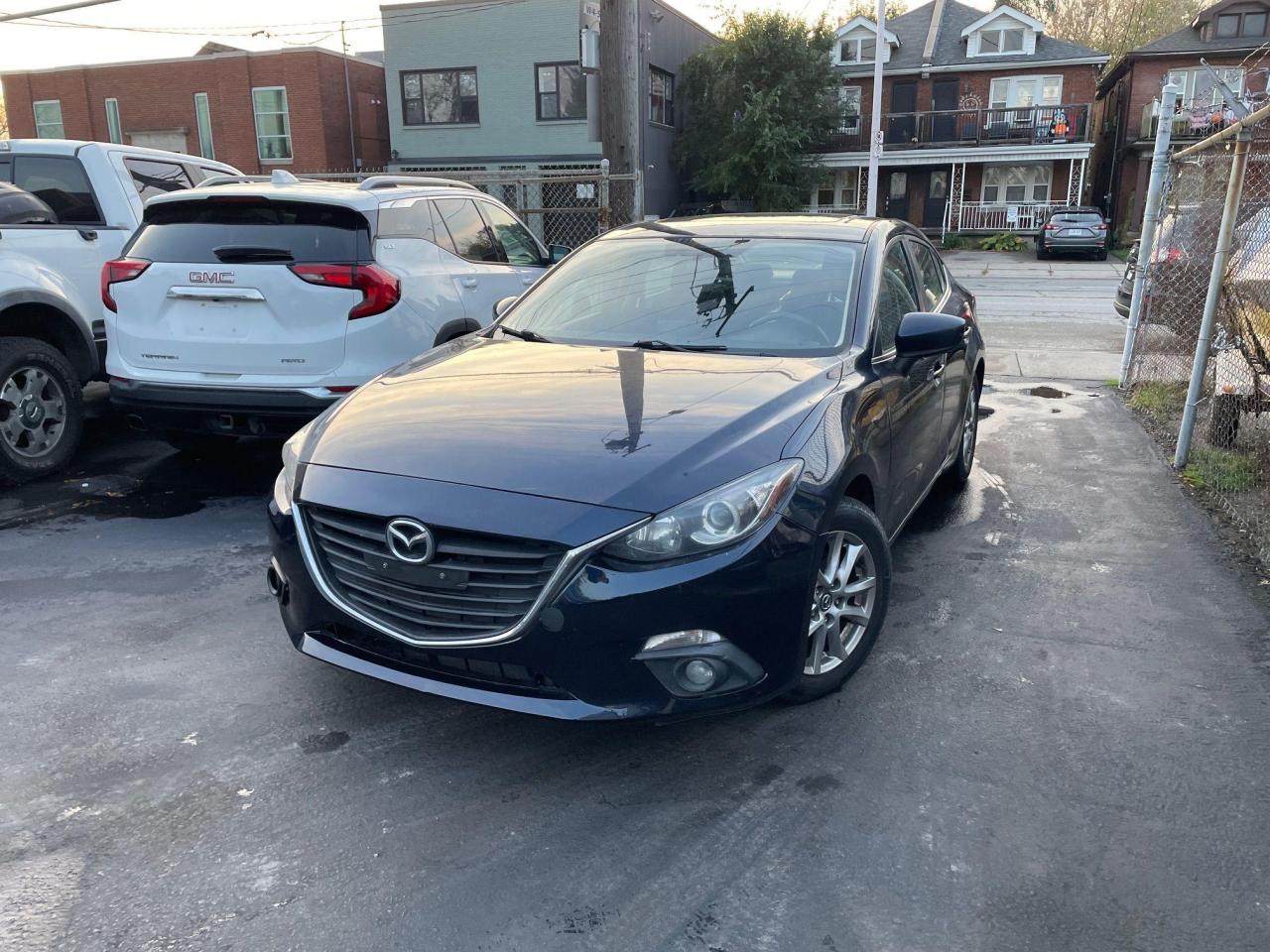 Used 2014 Mazda MAZDA3 GS *SUNROOF, BACKUP CAM, HEATED SEATS, SAFETY* for sale in Hamilton, ON