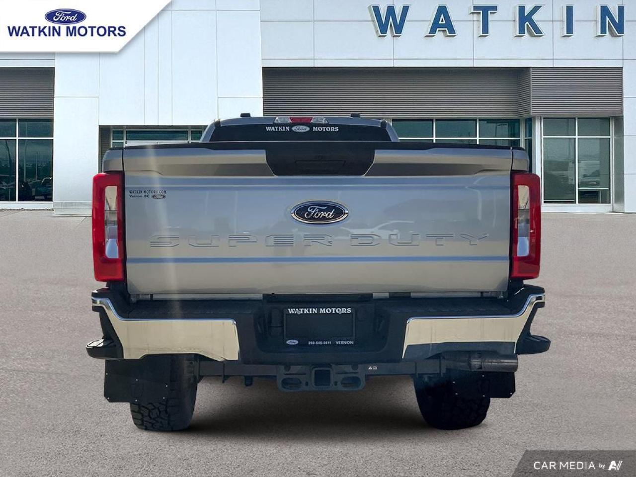 2024 Ford Super Duty F-350 XLT Photo10
