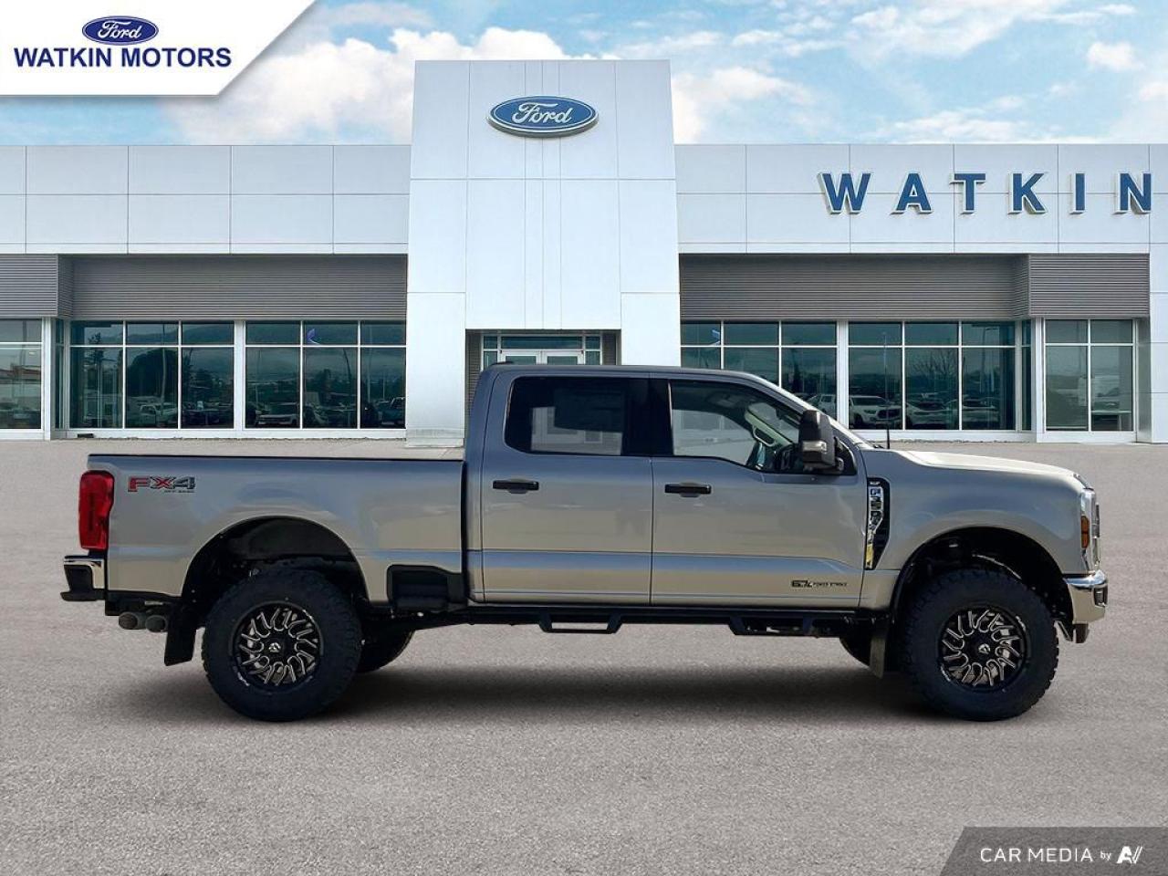 2024 Ford Super Duty F-350 XLT Photo10