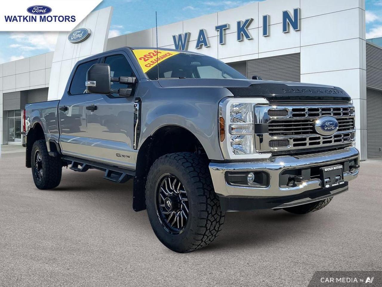 2024 Ford Super Duty F-350 XLT Photo10