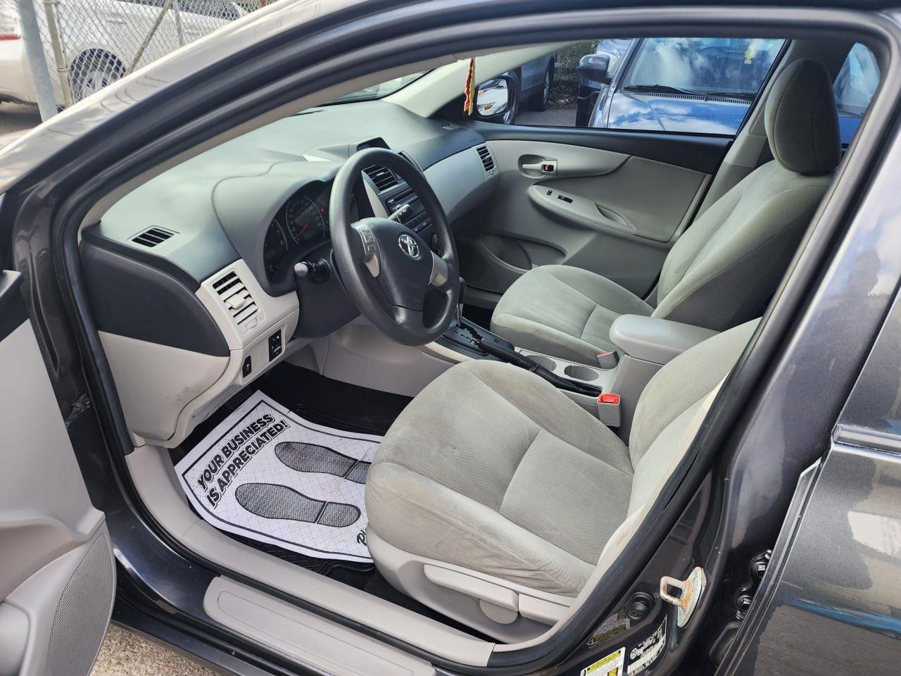 2013 Toyota Corolla 4DR SDN AUTO CE - Photo #8