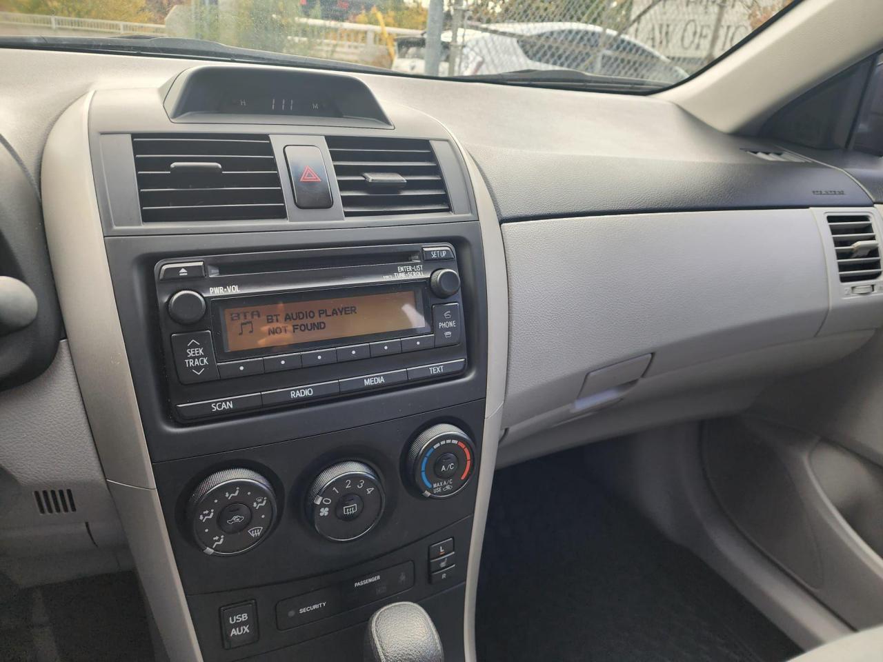 2013 Toyota Corolla 4DR SDN AUTO CE - Photo #10