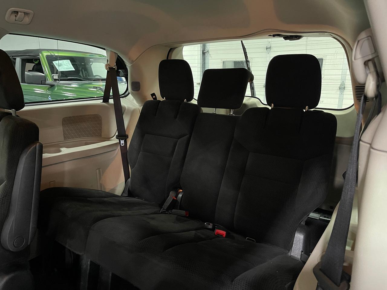 2015 Dodge Grand Caravan SXT Photo