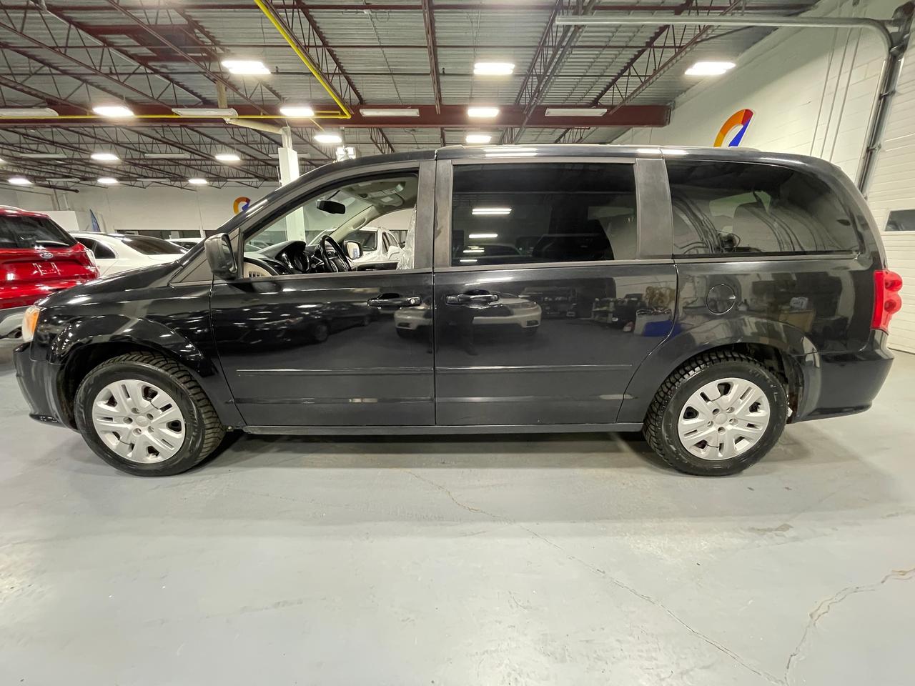 2015 Dodge Grand Caravan SXT Photo