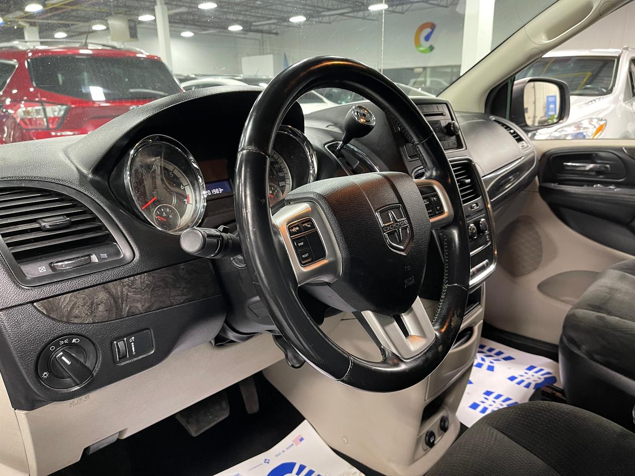 2015 Dodge Grand Caravan SXT Photo