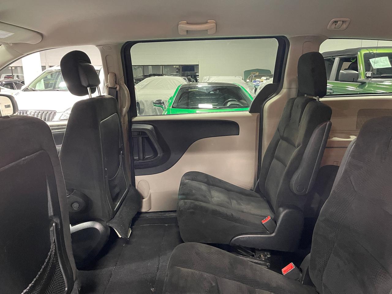 2015 Dodge Grand Caravan SXT Photo