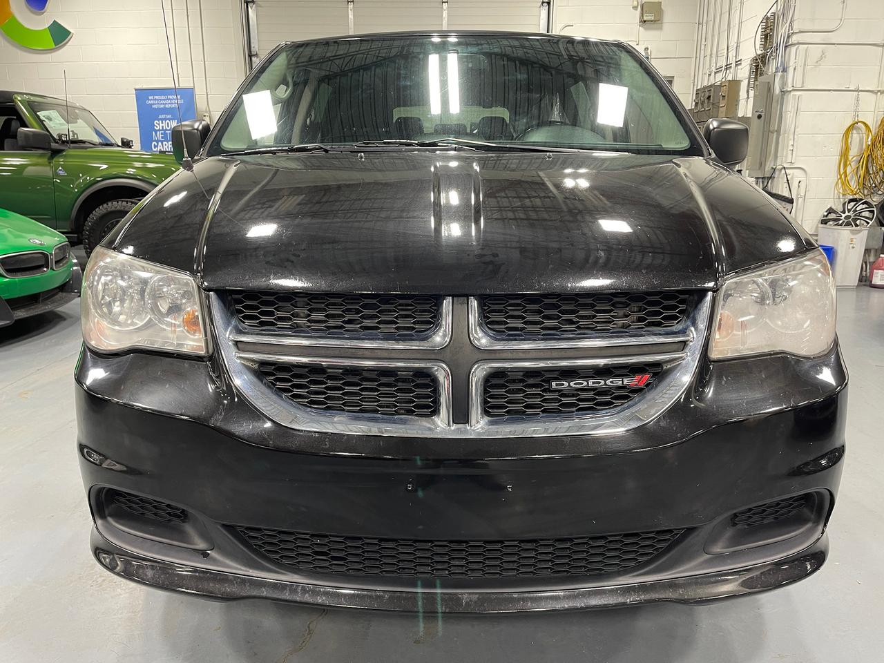 2015 Dodge Grand Caravan SXT Photo