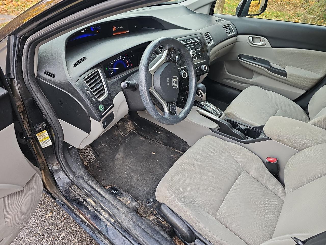 2013 Honda Civic LX Photo2