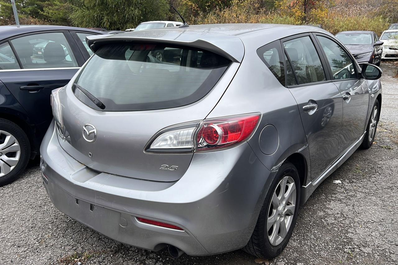 2010 Mazda MAZDA3 GS - Photo #4