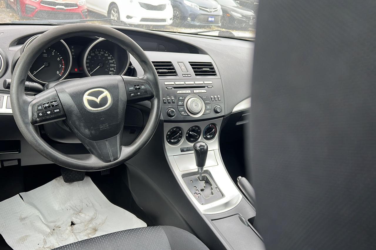 2010 Mazda MAZDA3 GS - Photo #5