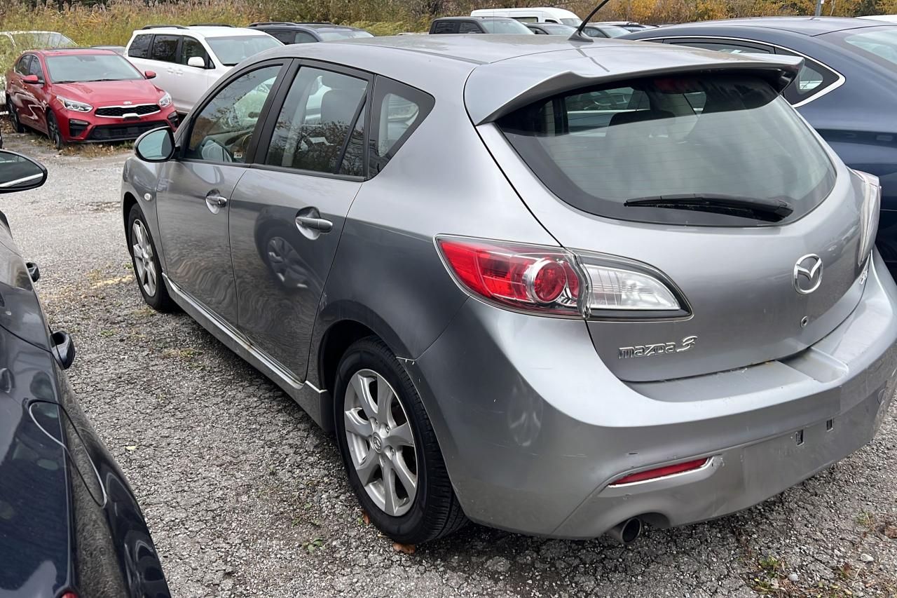 2010 Mazda MAZDA3 GS Photo2
