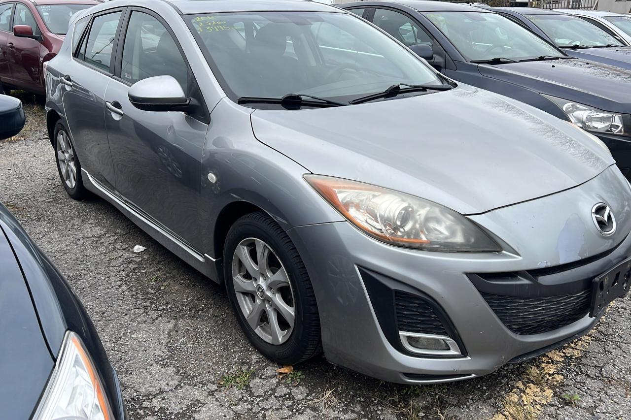 2010 Mazda MAZDA3 GS - Photo #3