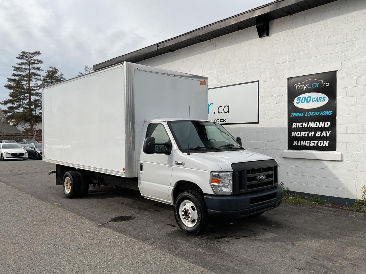 Used 2019 Ford E450 Cutaway 6.8L SUPER DUTY!!!! LEATHER. A/C. POWER WINDOWS, LOCKS, MIRRORS.  EXCELLENT FOR WORK!!! for sale in Kingston, ON