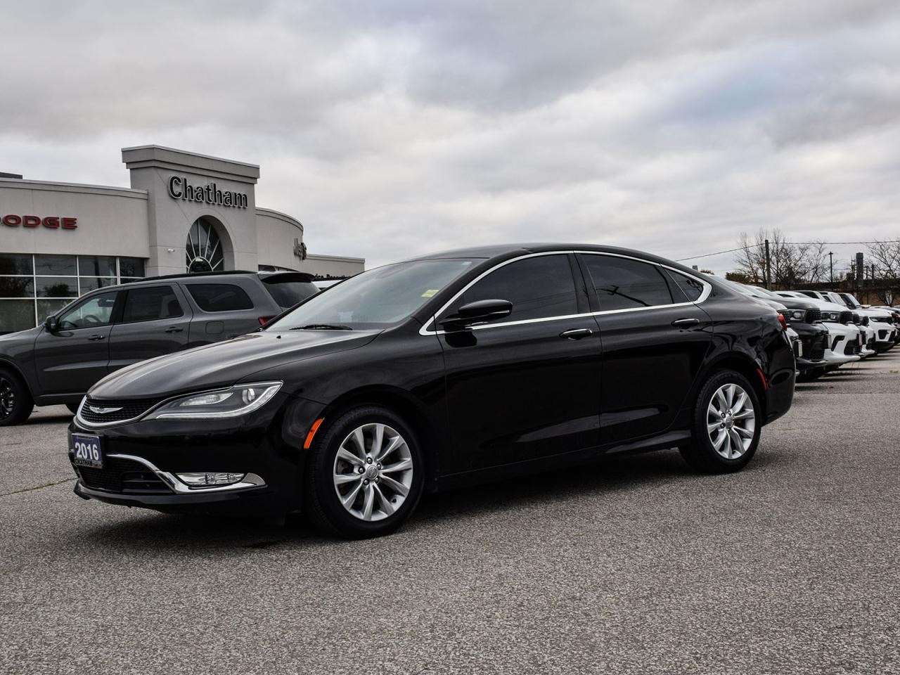 Used 2016 Chrysler 200 C V6 LEATHER for sale in Chatham, ON