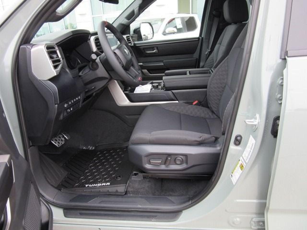 2025 Toyota Tundra SR5 Crewmax TRD Offroad 6.5` Box - Photo #9