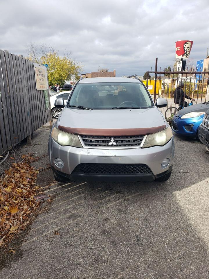 Used 2009 Mitsubishi Outlander ES for sale in Hamilton, ON