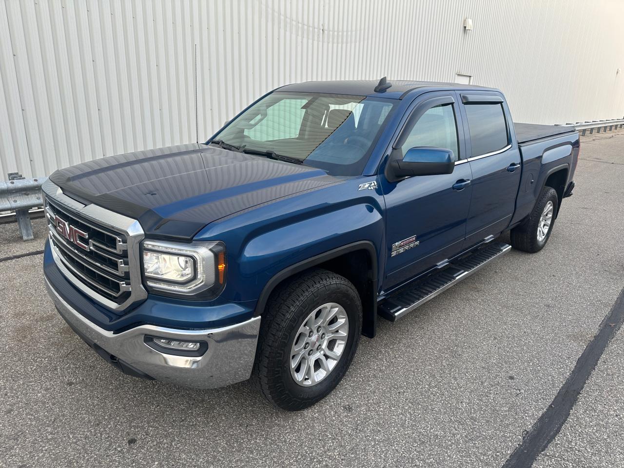 Used 2016 GMC Sierra 1500 Crew Cab SLE Z71 Kodiak Edition 6.5 Ft Box for sale in Mississauga, ON