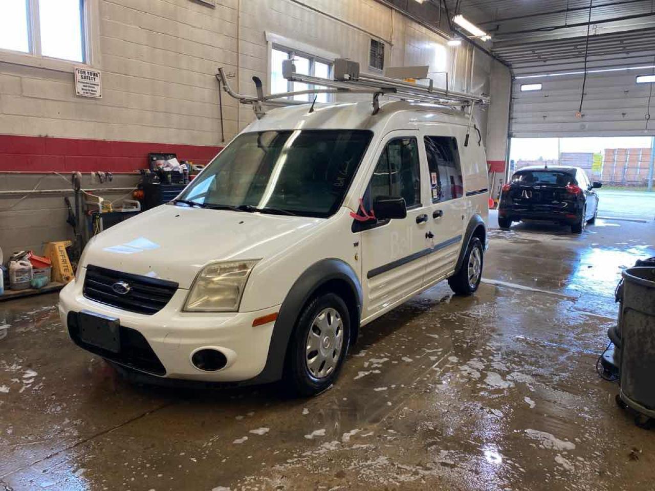 Used 2011 Ford Transit Connect XL for sale in Innisfil, ON