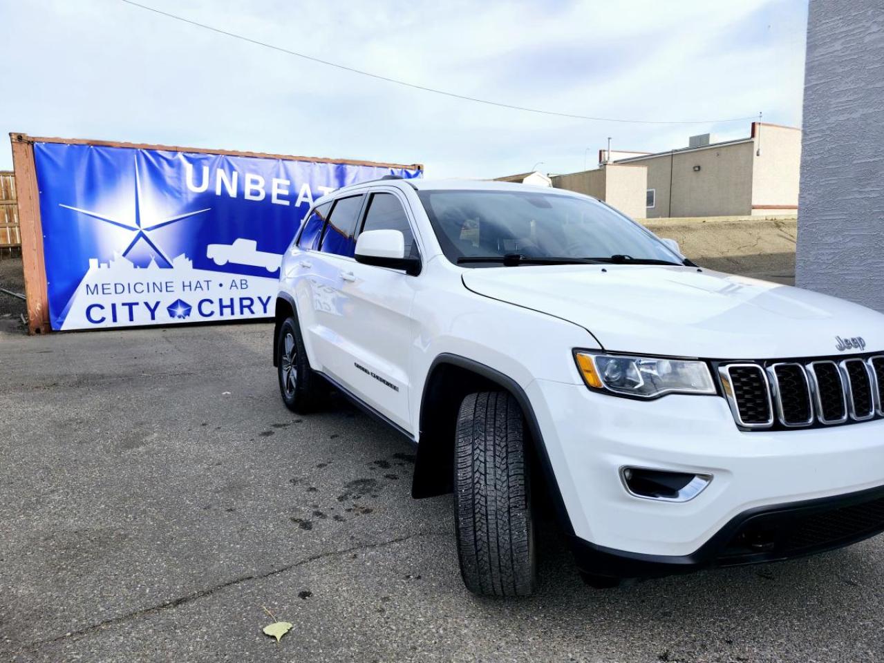 Used 2019 Jeep Grand Cherokee Laredo E 4X4 for sale in Medicine Hat, AB