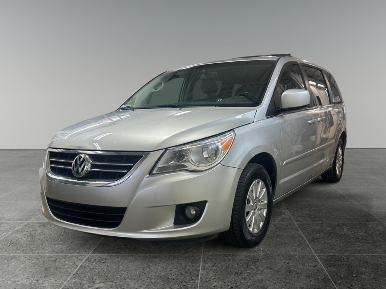 Used 2009 Volkswagen Routan Highline for sale in Saskatoon, SK