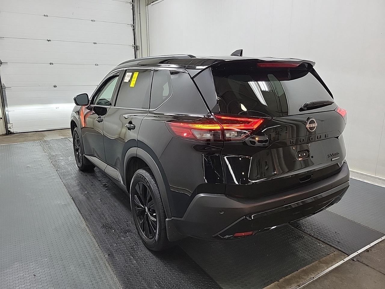 2023 Nissan Rogue SV MIDNIGHT EDITION AWD | LEATHER | NISSAN SERVICED | NO ACCIDENTS Photo