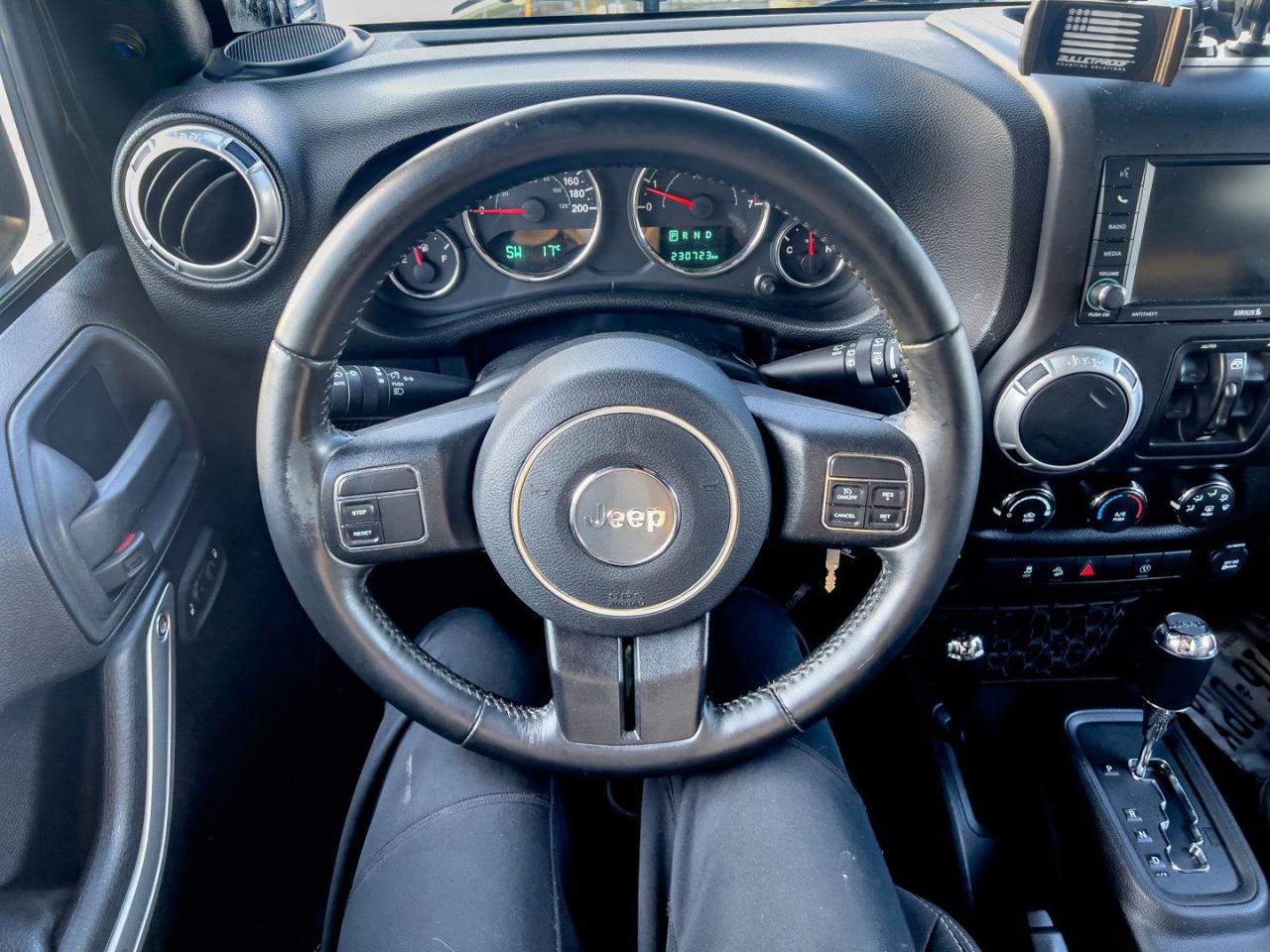 2015 Jeep Wrangler Unlimited Sahara 4WD Fast Approvals, Easy Financing - Photo #19