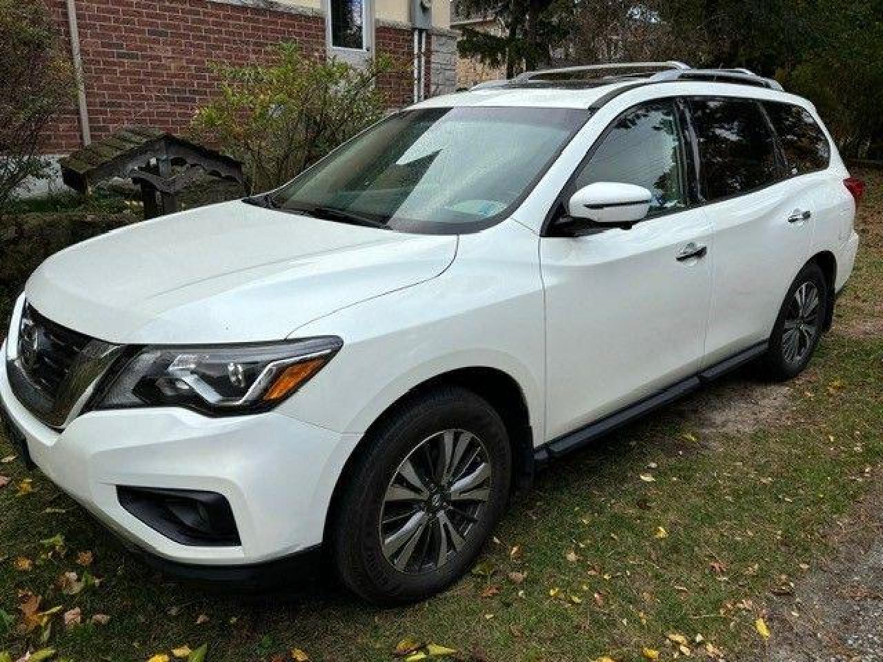 2017 Nissan Pathfinder 4WD 4DR SL