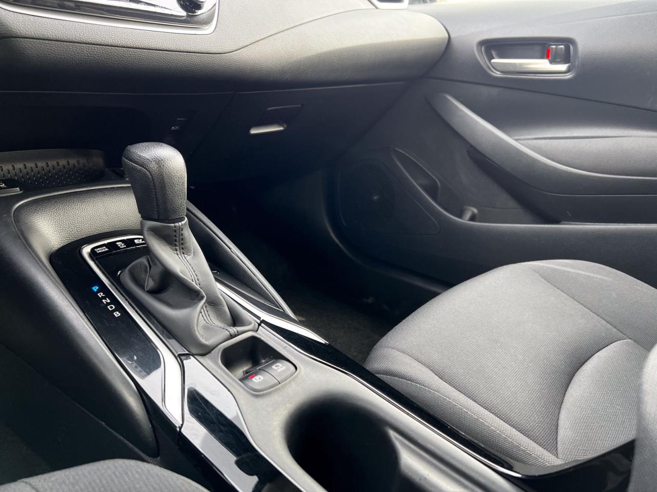 2021 Toyota Corolla LE Hybrid - Photo #11