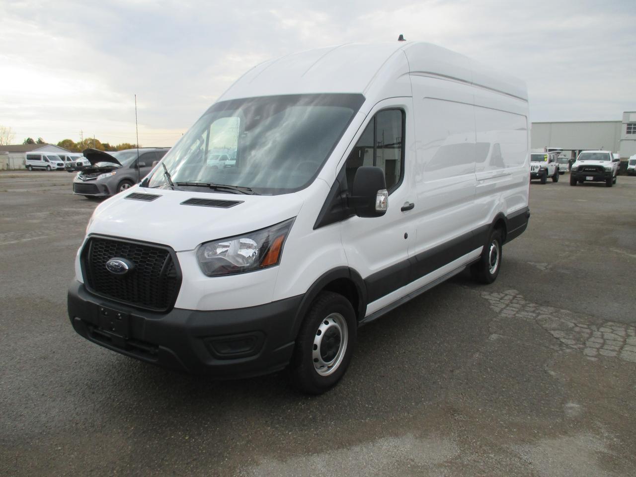 2024 Ford Transit 250 T-250 148" EL Hi Rf 9070 GVWR RWD - Photo #2