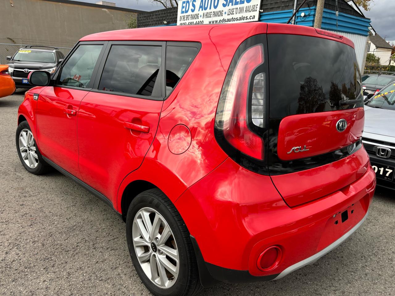 2019 Kia Soul EX+, Heated Seats, Back-Up-Camera, Alloy Wheels - Photo #5